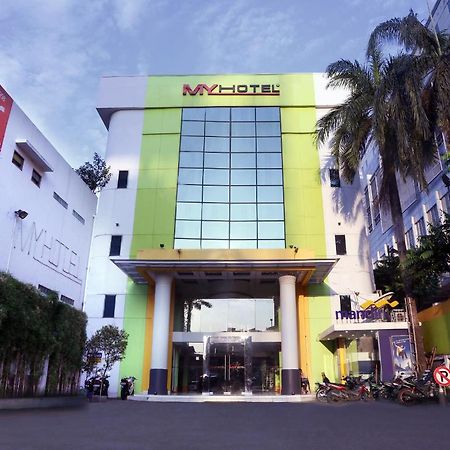 My Hotel จาการ์ตา ภายนอก รูปภาพ