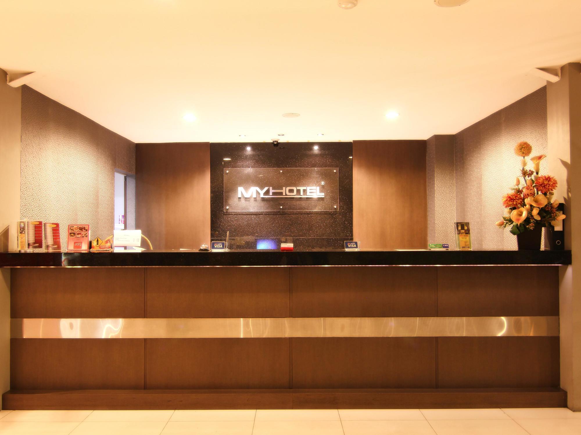 My Hotel จาการ์ตา ภายนอก รูปภาพ