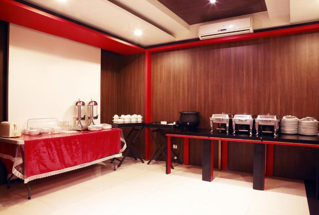 My Hotel จาการ์ตา ภายนอก รูปภาพ